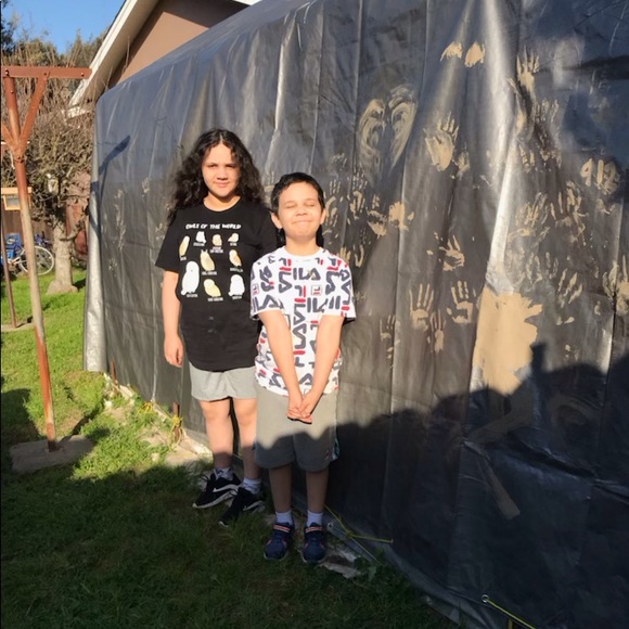 Meet your Posher, Danelle - Picture 3 of 8